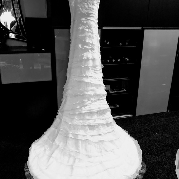 WEDDING DRESS TADASHI SHOJI - Picture 5 of 8